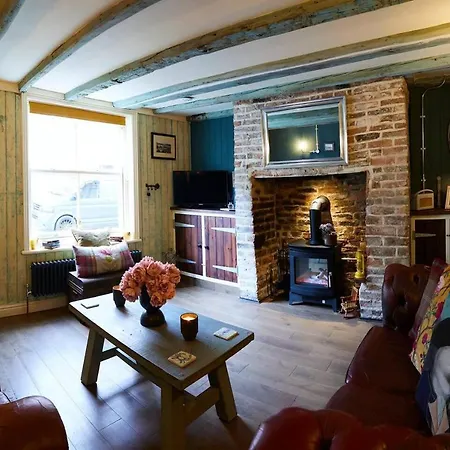 Boutique Fisherman's Grade Ii Listed Ferienhaus *