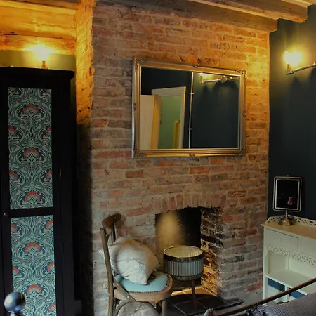 Boutique Fisherman's Grade Ii Listed Ferienhaus Scarborough